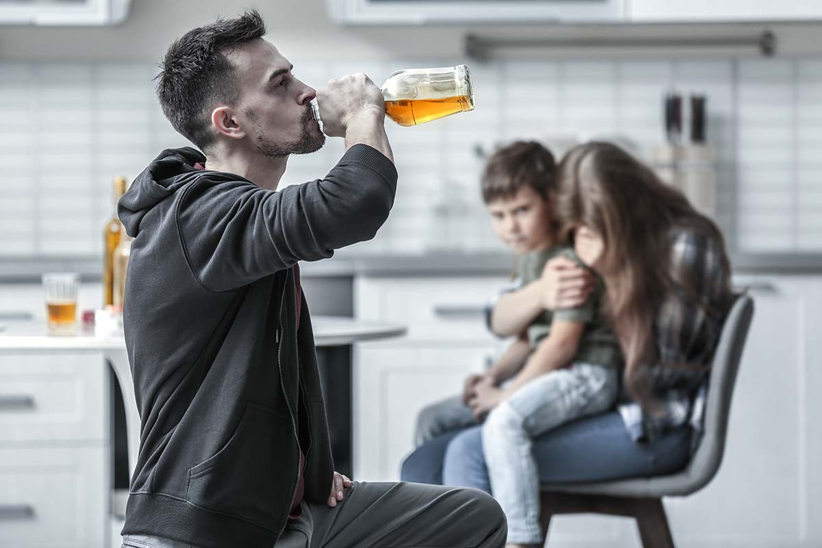 ¿sabes Cómo Identificar A Una Familia Alcoholizada ¡descúbrelo Mujeremk 3749