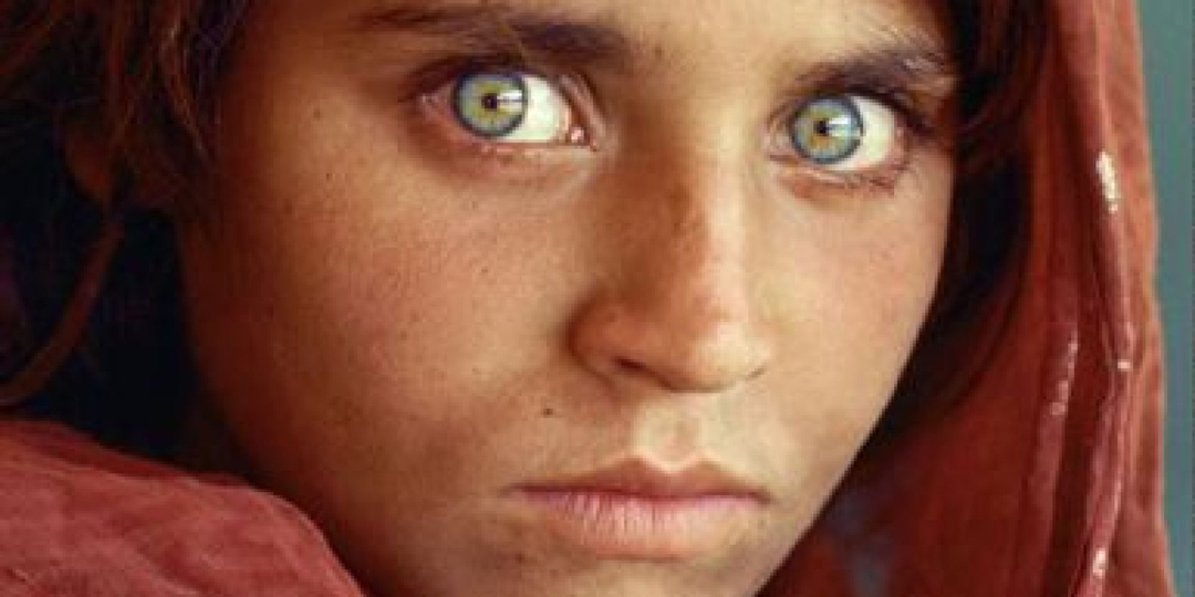 La Niña Afgana De National Geographic Salió De Prisión Y Está En Kabul Mujer 