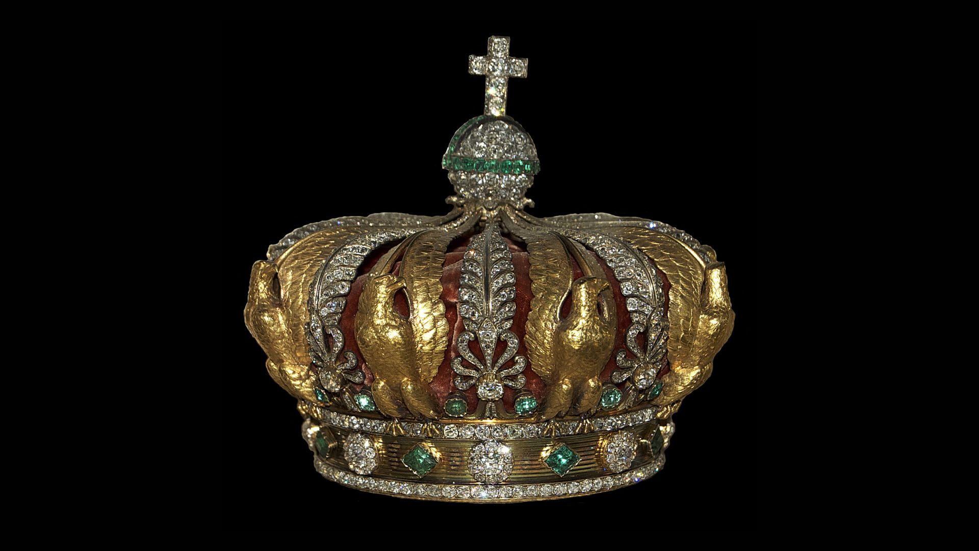 La corona fue encargada por Napoleón III al joyero Alexandre Gabriel Lemonnier para la Exposición Universal de 1855. Foto: Pinterest