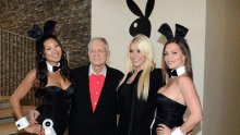 Hugh Hefner creó la revista en 1953 y su primera edición traía a Marilyn Monroe desnuda. 